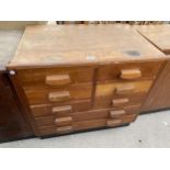 A MID 20TH CENTURY STORAGE CHEST OF SIX SHORT AND TWO LONG DRAWER, 31" WIDE