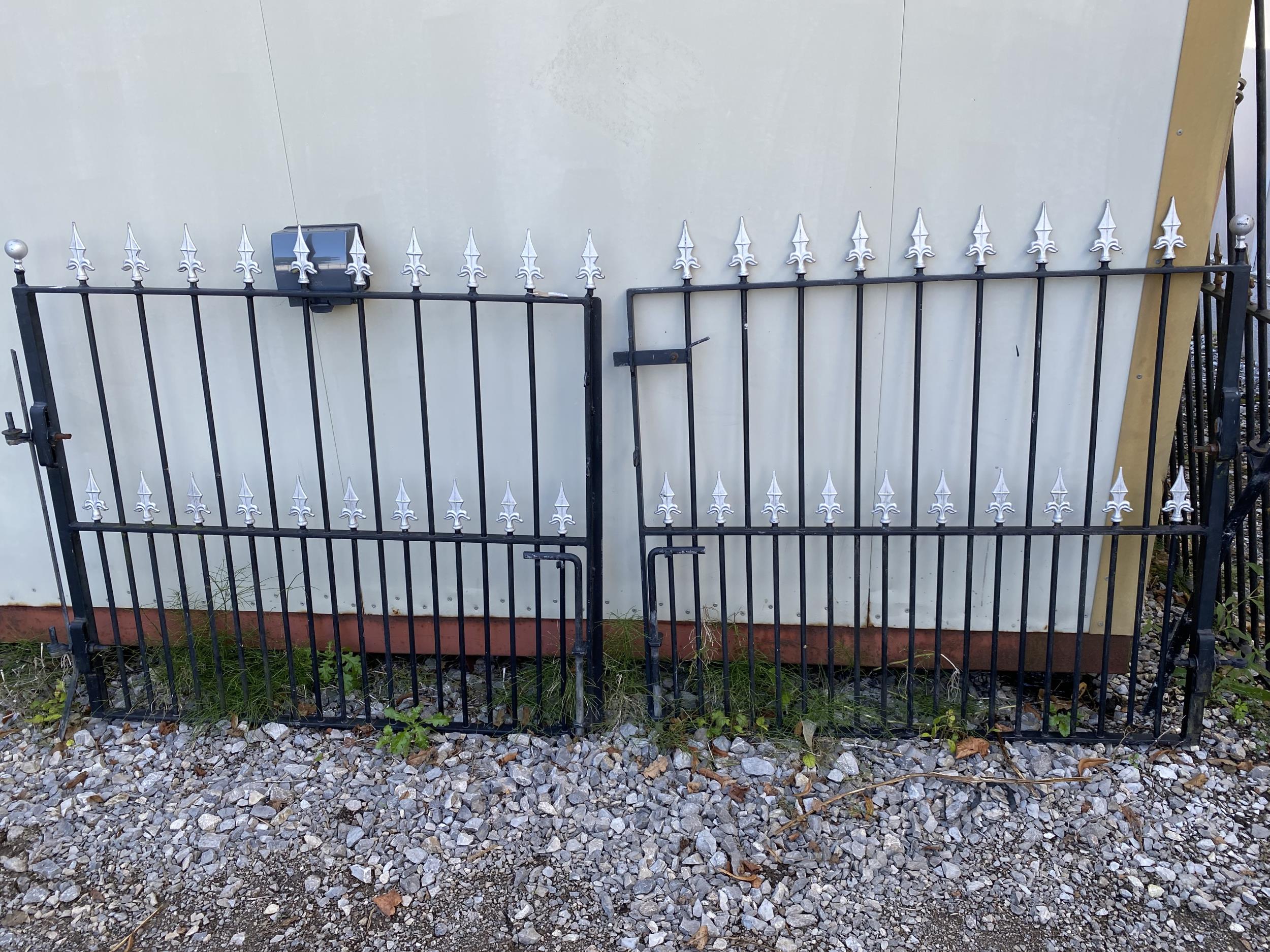 A PAIR OF WROUGHT IRON GARDEN GATES (L:7FT 3" H:3FT 9")