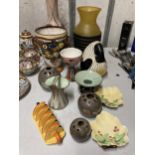 A QUANTITY OF STUDIO POTTERY TO INCLUDE VASES, A KOSTA BODA STYLE BOWL, CARLTON WARE, ETC