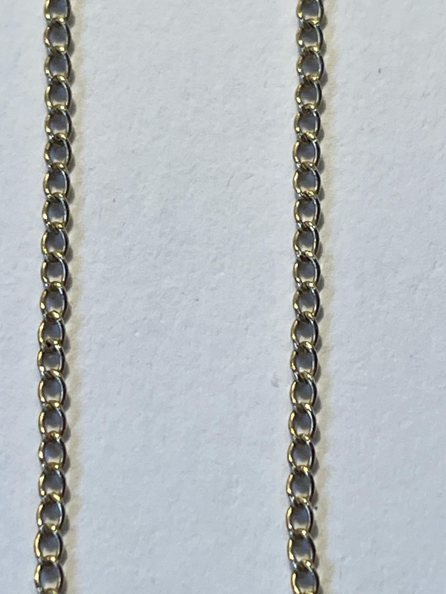 TWO 9 CARAT GOLD NECKLACES AND TWO 9 CARAT GOLD BRACELETS GROSS WEIGHT 2.8 GRAMS - Image 5 of 6