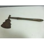 AN ORNAMENTAL LATE 19TH/EARLY 20TH CENTURY AXE WITH PAINTED WOOD HANDLE, LENGTH 36CM