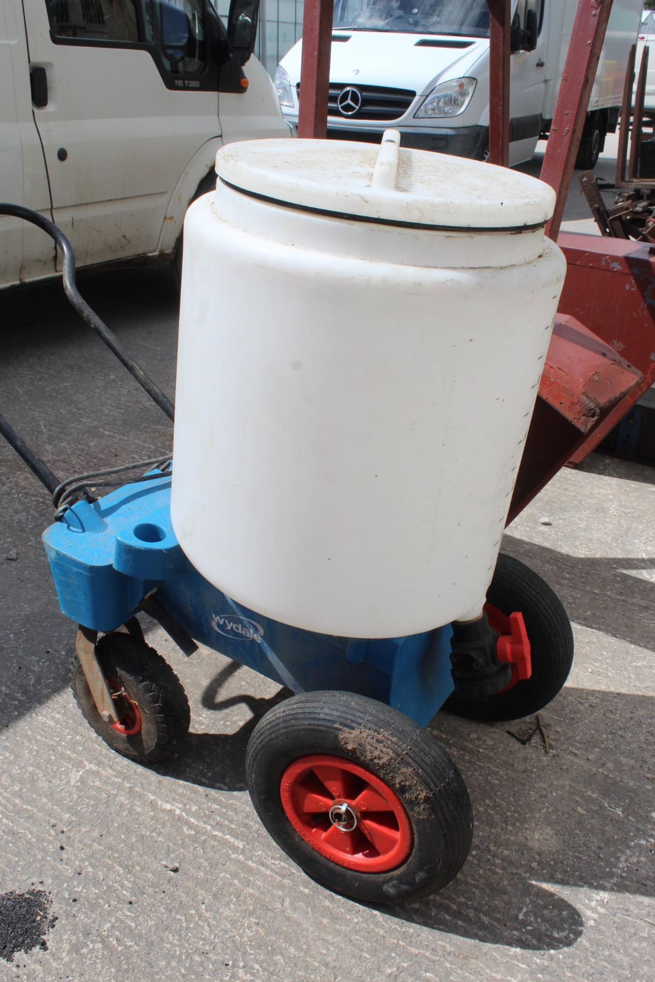 A WYDALE 100 LITRE ELECTRIC CALF MILK MIXER TROLLEY +VAT - Image 2 of 2