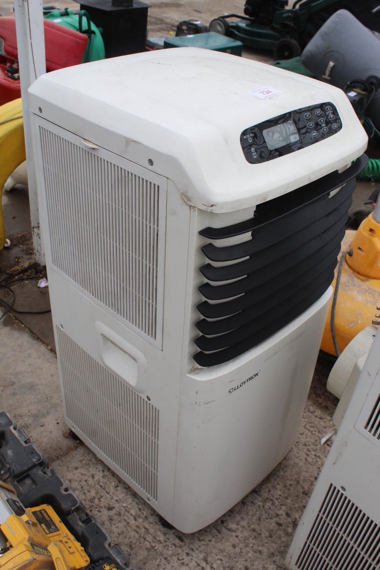 AIR CONDITION UNIT NO VAT