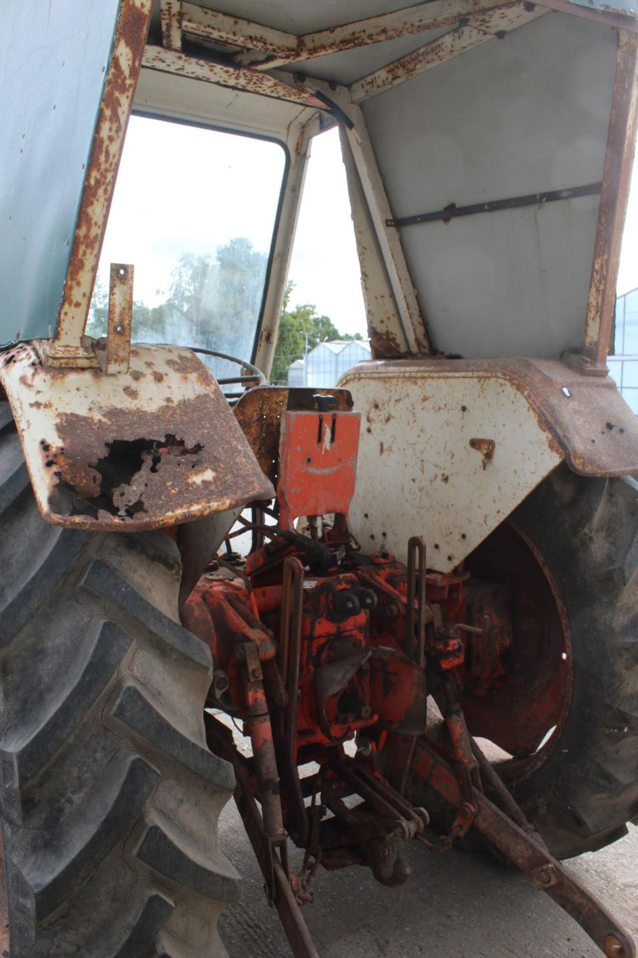 A DAVID BROWN 996 TRACTOR WITH 4868 HOURS ON THE CLOCK +VAT - Image 3 of 4