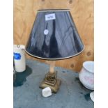 A VINTAGE BRASS TABLE LAMP WITH SHADE