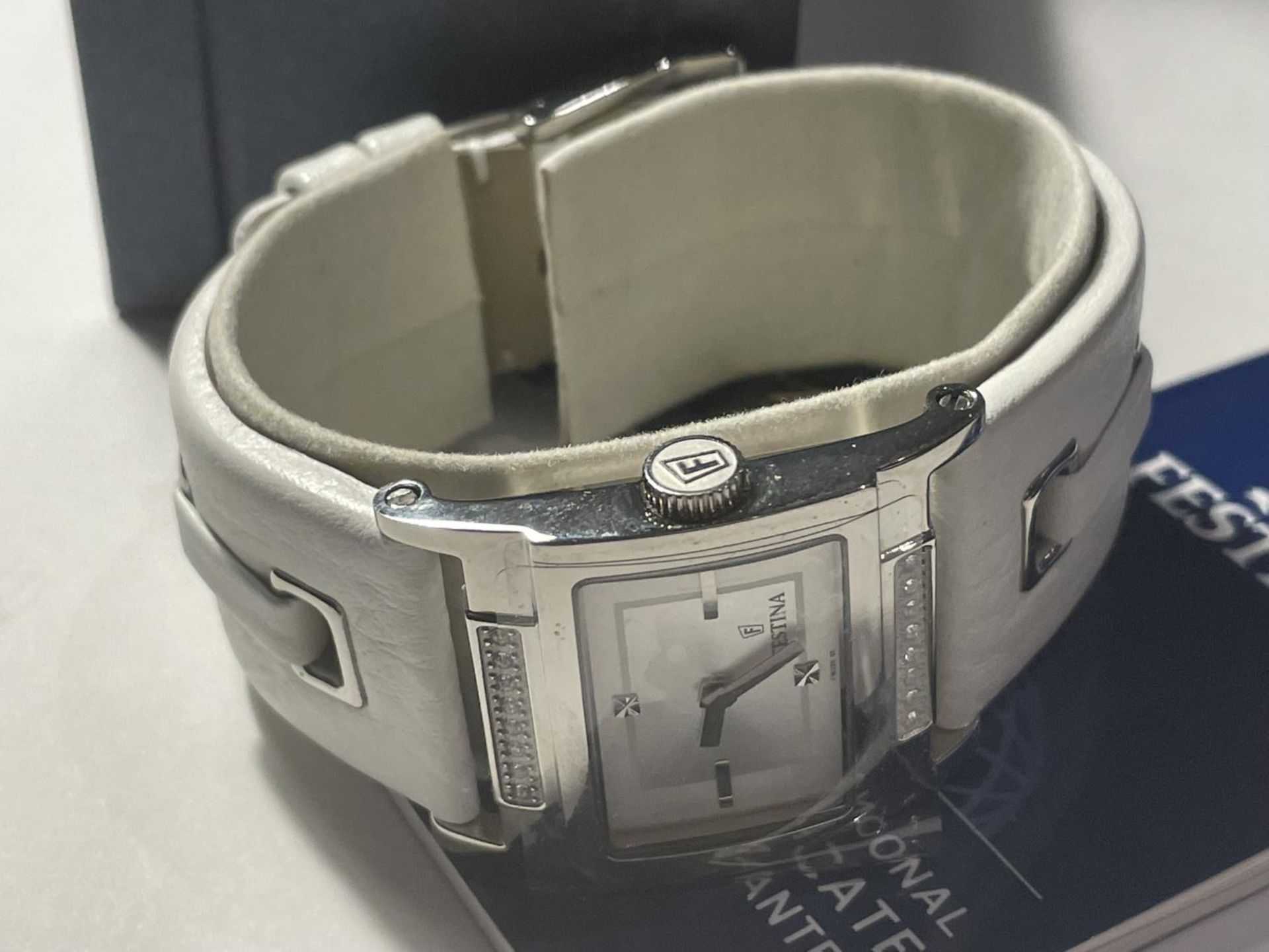 A FESTINA WRISTWATCH IN A PRESENTATION BOX SEEN WORKING BUT NO WARRANTY - Image 3 of 3