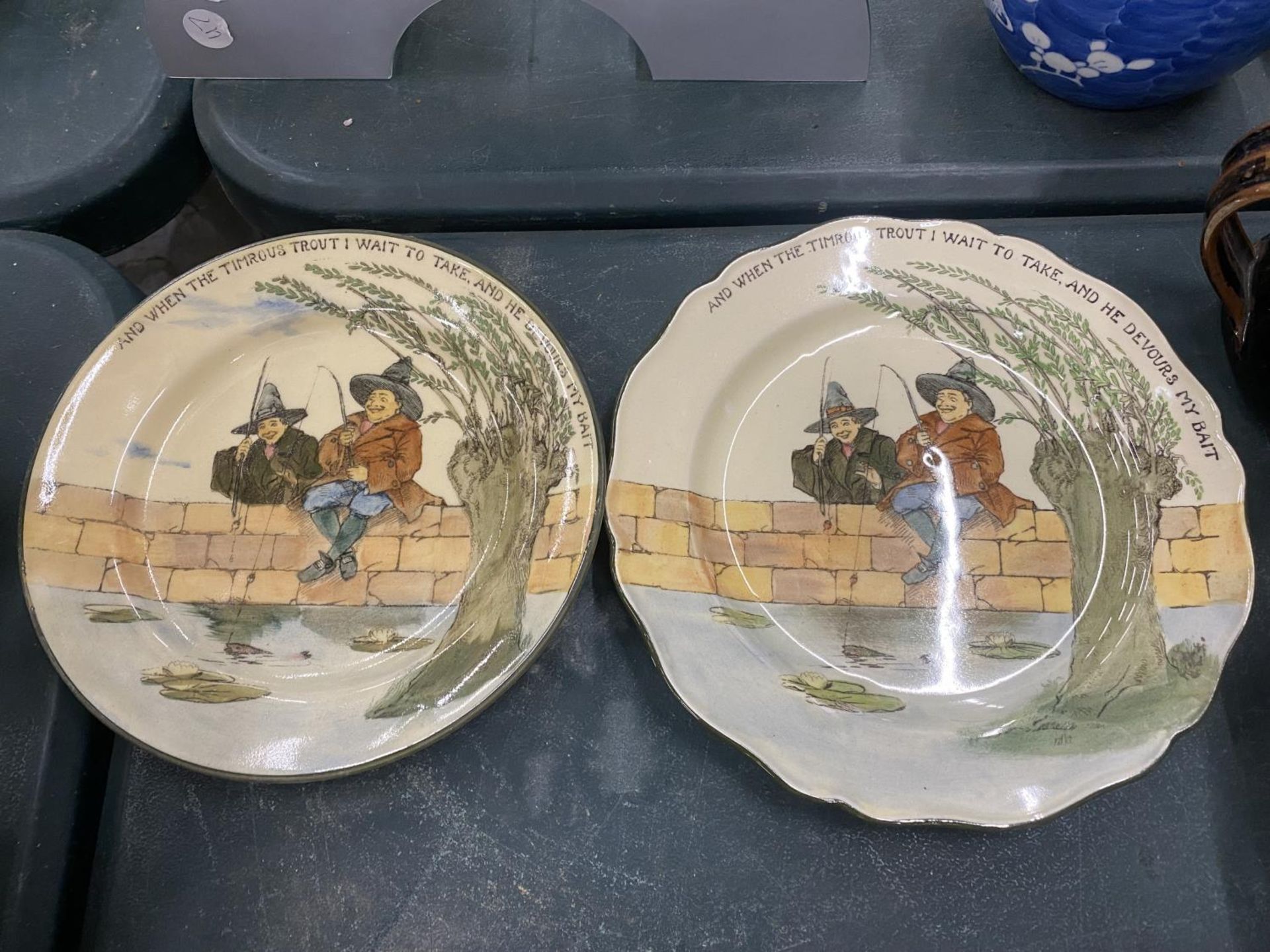 A COLLECTION OF ROYAL DOULTON 'THE GALLANT FISHERS' SERIES WARE TO INCLUDE PLATES AND BOWLS - ONE - Image 2 of 5