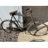 A VINTAGE MID CENTURY GENTS BIKE