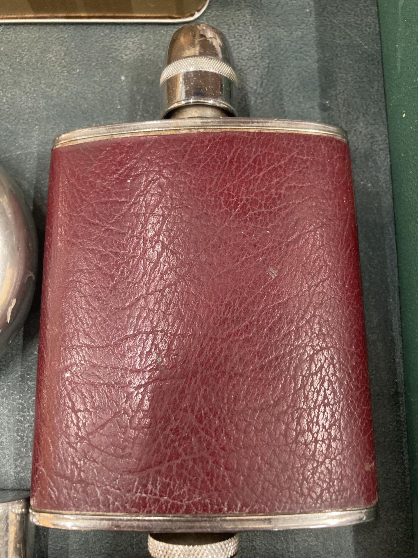 A QUANTITY OF VINTAGE AND MODERN HIP FLASKS SOME WITH INSCRIPTIONS - Image 4 of 4
