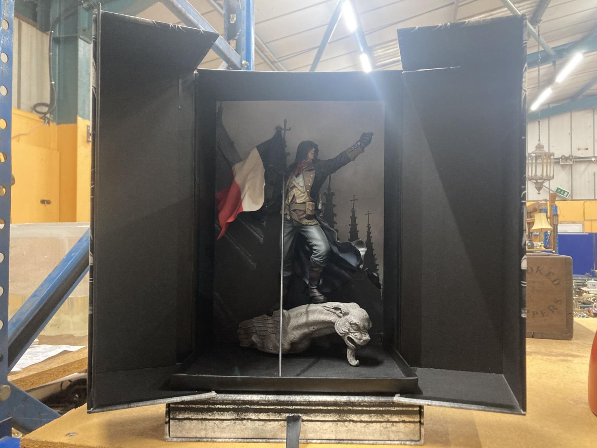 AN ASSASSIN'S CREED UNITY, NOTRE DAME EDITION STATUE WITH BOOK AND SOUNDTRACK - BOXED