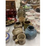 A QUANTITY OF STUDIO POTTERY TO INCLUDE TREMAR POTTERIES CORKED FLASKS, MUGS, SMALL HEXAGONAL VASES,