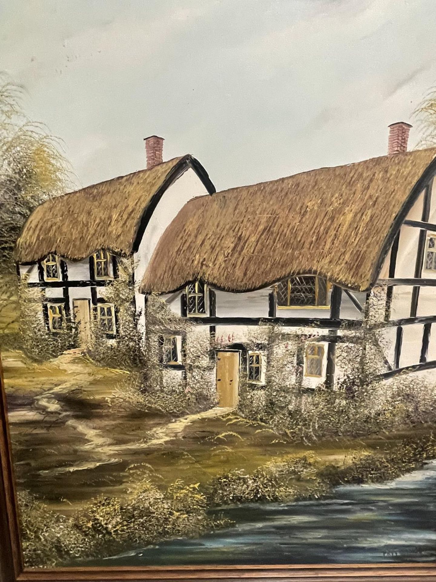 A FRAMED OIL ON CANVAS OF A COUNTRY COTTAGE SIGNED PR FREEMAN - Image 2 of 3
