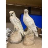 A LARGE PAIR OF VINTAGE MARBLE PARROTS HEIGHT 30CM - ONE HAS SMALL CHIP TO THE BASE
