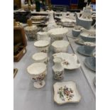 A QUANTITY OF CHINA ITEMS TO INCLUDE COALPORT, MINTON, AYNSLEY, ETC - TABLE LAMP, VASES, BOWLS, ETC
