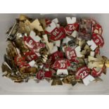 A LARGE QUANTITY OF MANCHESTER UNITED FOOTBALL CLUB BADGES