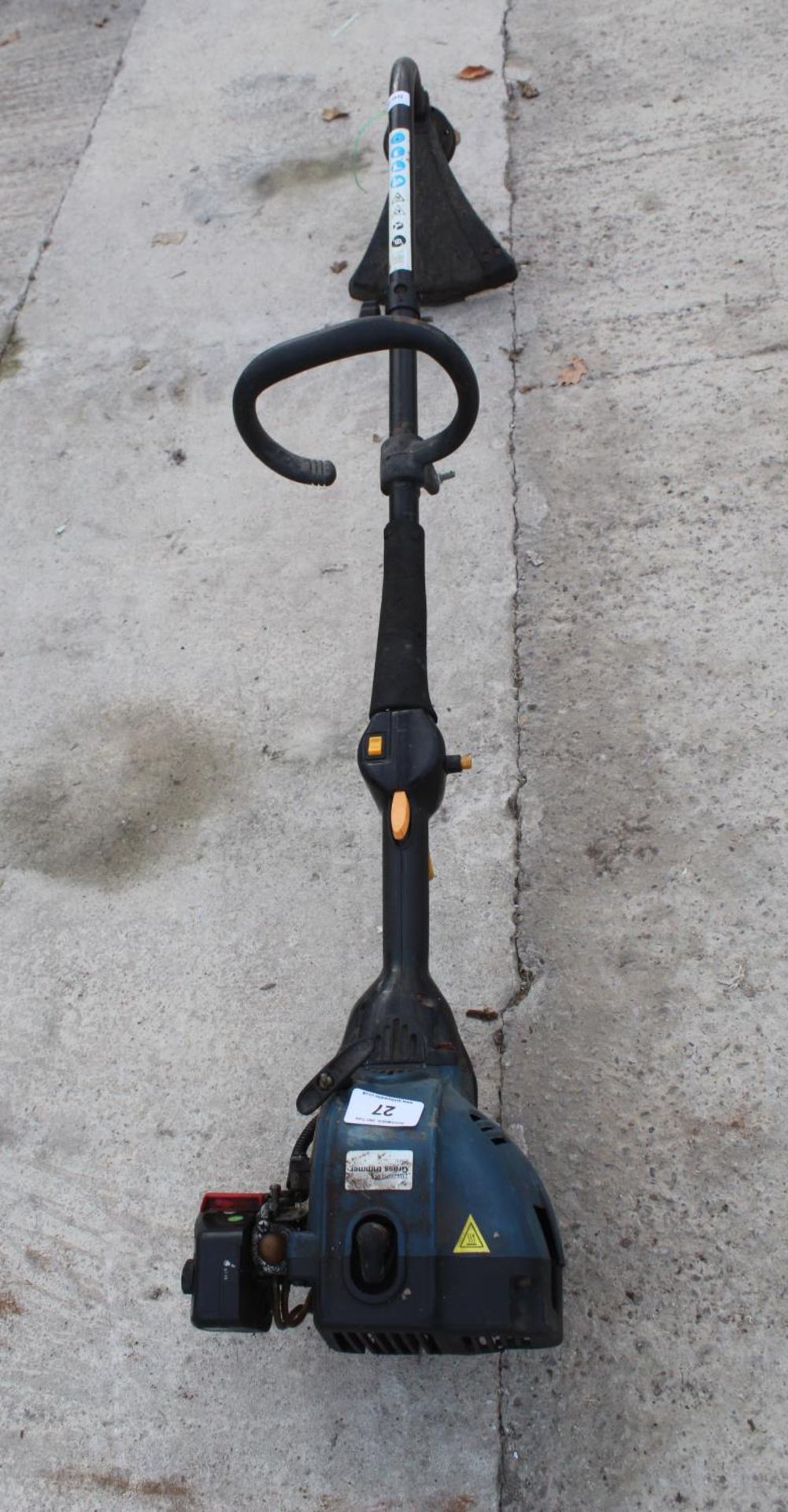 GRASS STRIMMER NO VAT - Image 2 of 2