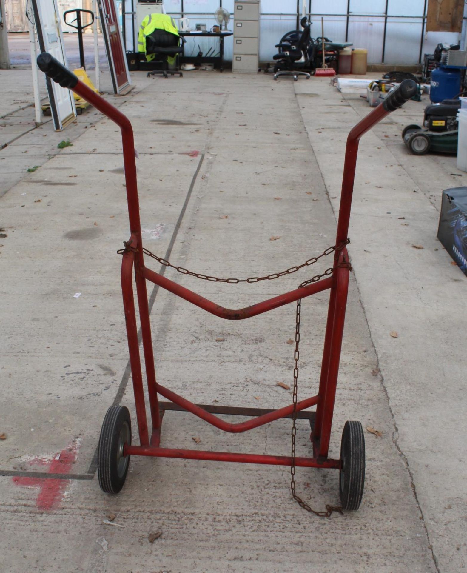 FIRE EXTINGUISHER/GAS TROLLEY NO VAT - Image 2 of 2