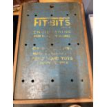 A VINTAGE 'FIT-BITS' CHILD'S CONSTRUCTION TOY IN ORIGINAL WOODEN BOX