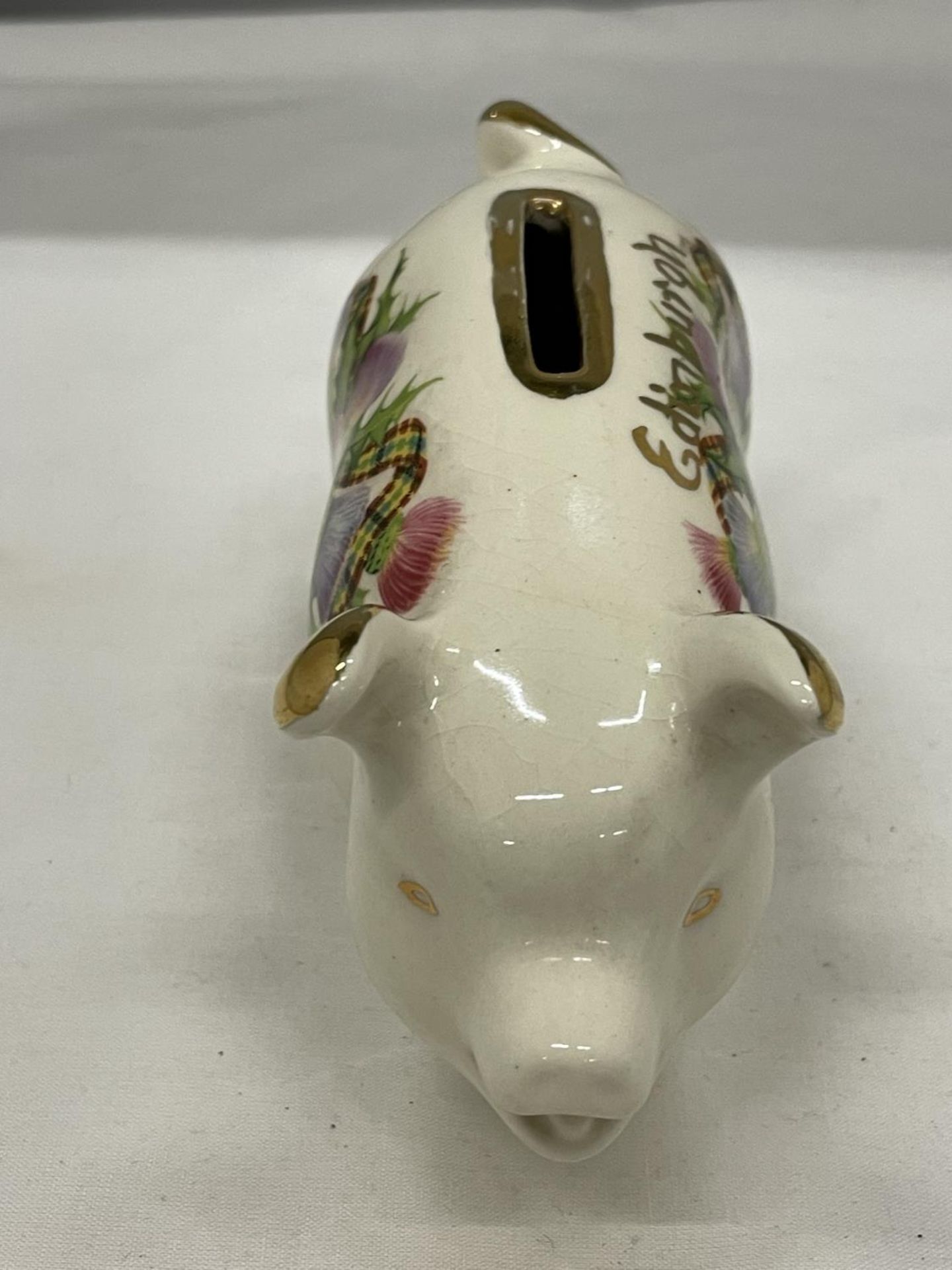 A VINTAGE WEST HIGHLAND POTTERY SOUVENIR EDINBURGH PIGGY BANK - Image 2 of 4