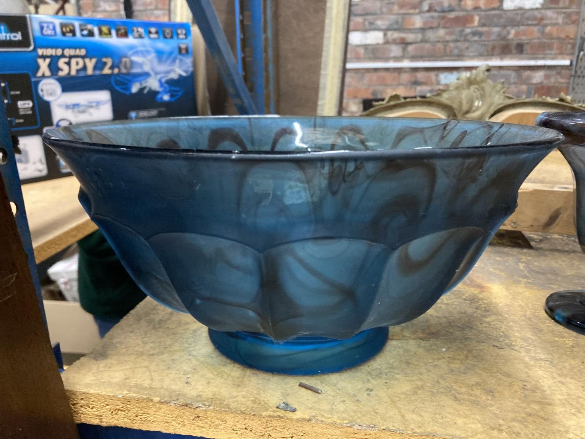 FOUR PIECES OF BLUE CLOUD GLASS TO INCLUDE TWO LARGE BOWLS AND TWO VASES - Image 4 of 4