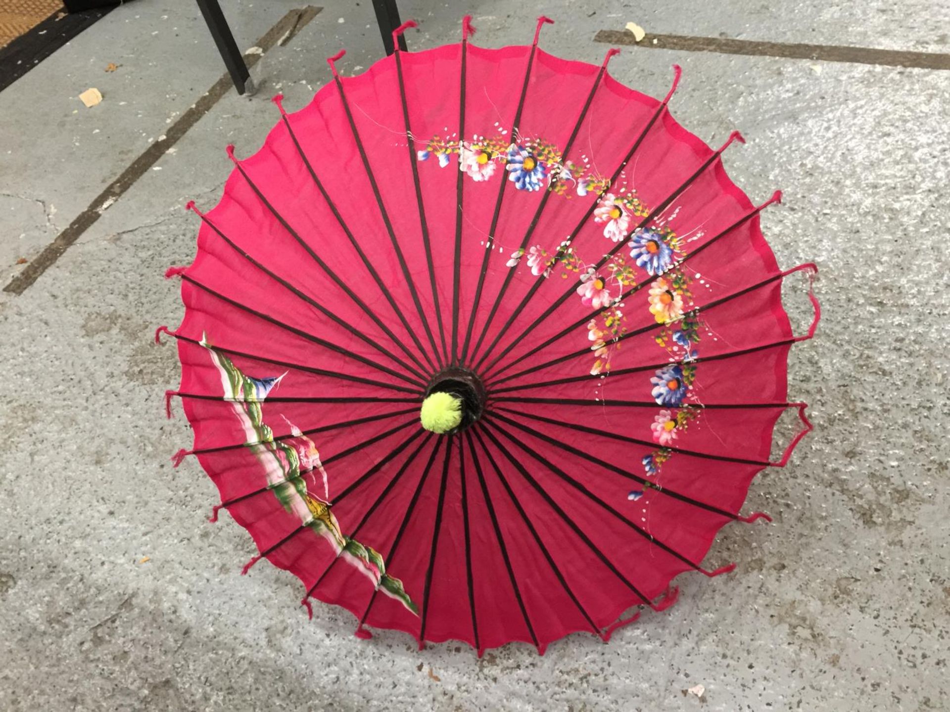 TWO LARGE HANDPAINTED EASTERN FANS AND A HANDPAINTED PARASOL - Image 11 of 12