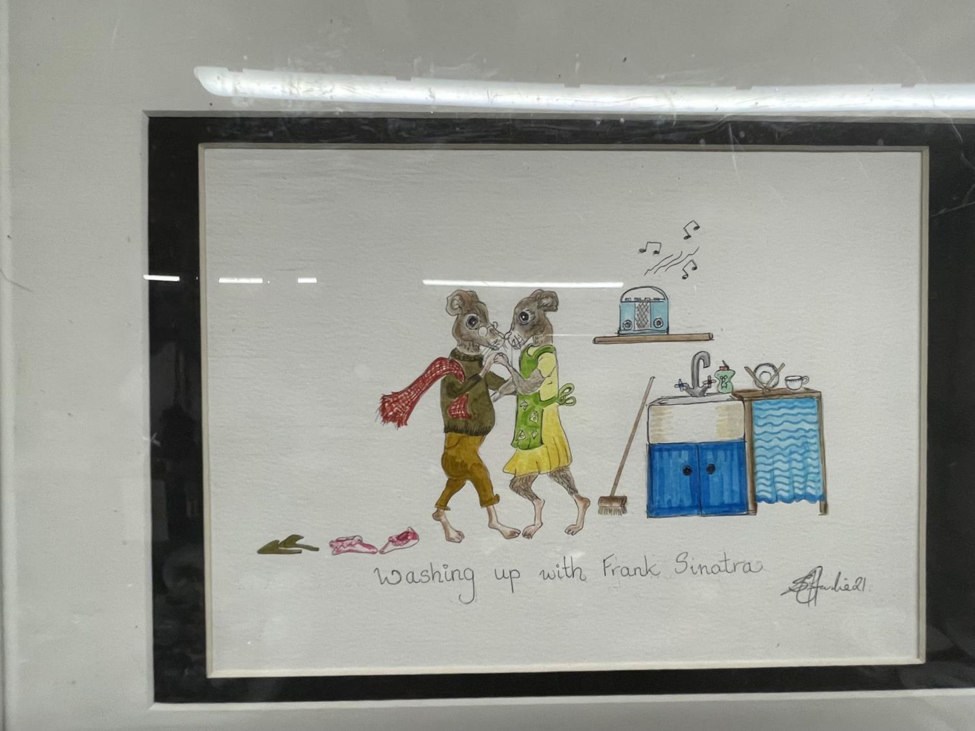 AN ORIGINAL WATERCOLOUR OF DANCING MICE TITLED 'WASHING UP WITH FRANK SINATRA' SIGNED SALLY HARDIE - Bild 2 aus 3