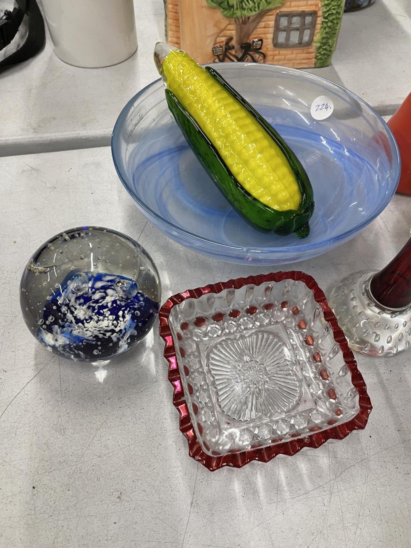 A QUANTITY OF GLASS TO INCLUDE A MICKEY MOUSE PAPERWEIGHT, VASES, A SWEETCORN, DISH, ETC - Image 2 of 3