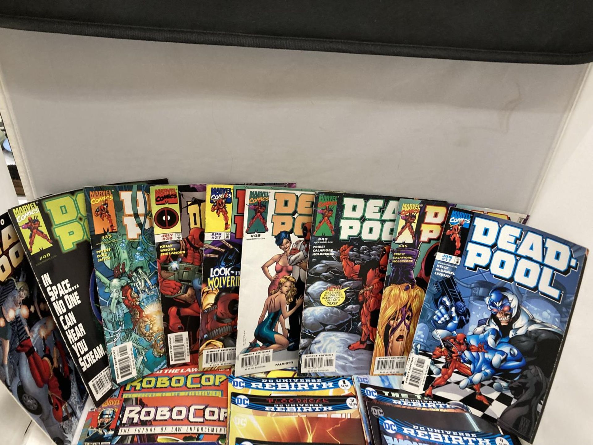 THREE MARVEL ROBOCOP COMICS FROM 1990 - BRONZE AGE, SIX 1980'S AND 1990'S COMICS TO INCLUDE FIVE - Image 2 of 5