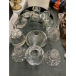 A QUANTITY OF GLASSWARE TO INCLUDE AN ARCHED TEALIGHT HOLDER, PRISM, CANDLE HOLDERS, A LARGE PEAR,