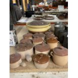 A QUANTITY OF VINTAGE FRENCH STONEWARE TO INCLUDE A LARGE LIDDED POT, SMALL LIDDED PANS, POTS, ETC