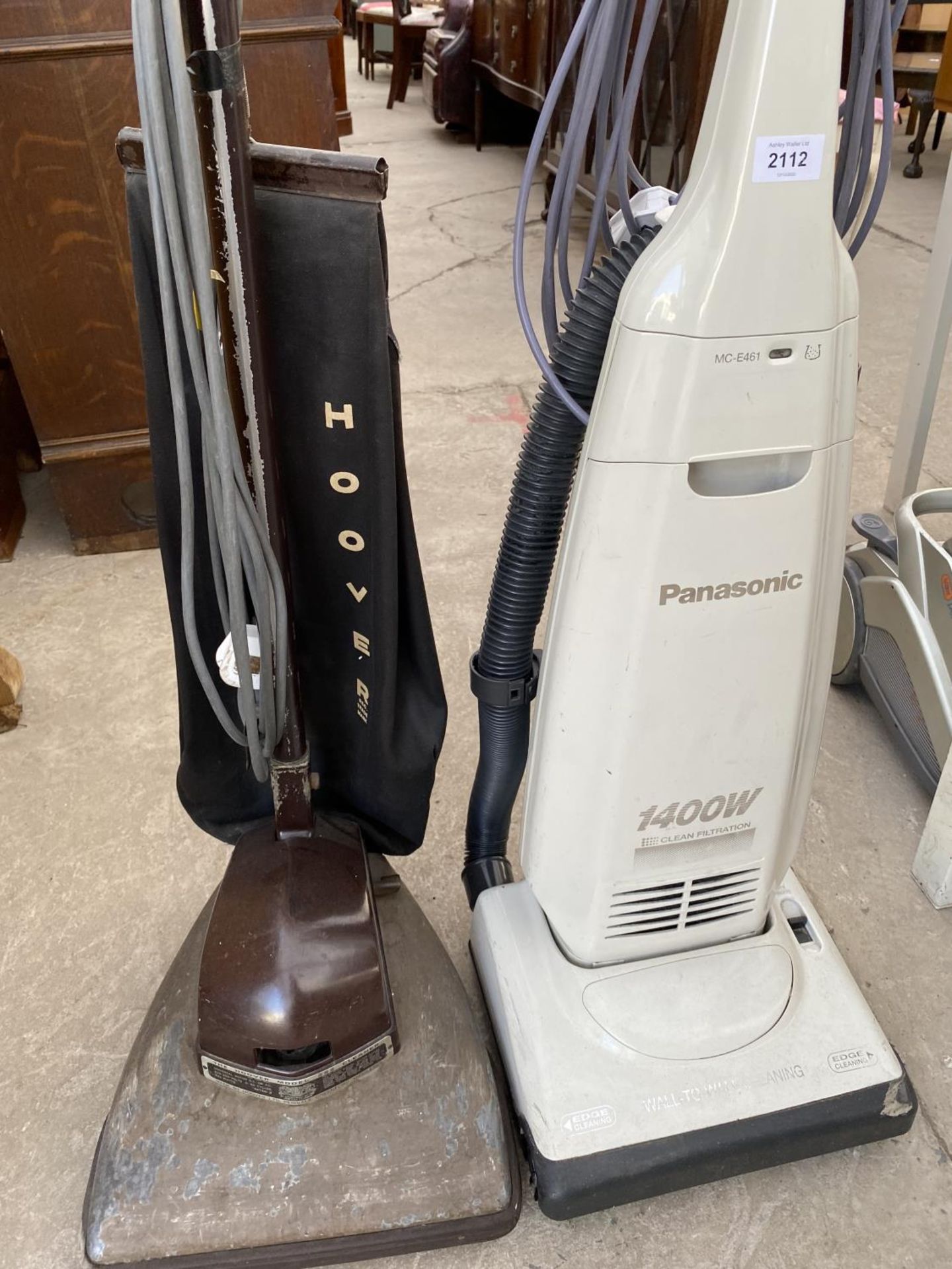 A PANASONIC 1400W VACUUM CLEANER AND A VINTAGE HOOVER - Image 2 of 2