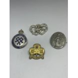 FOUR VARIOUS BADGES AND BROOCHES