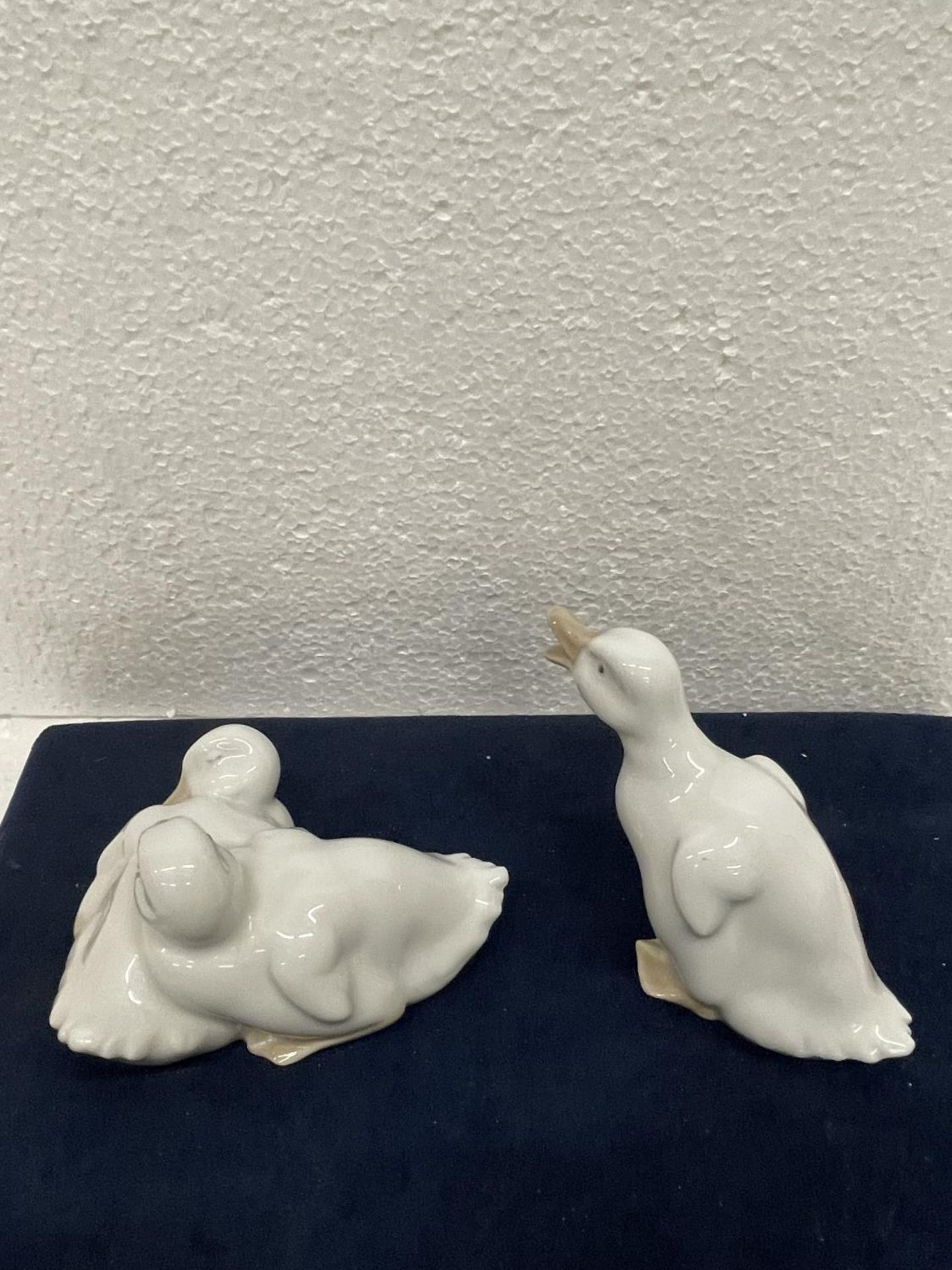 TWO NA0 DUCK ORNAMENTS - Image 3 of 3