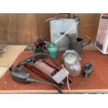 AN ASSORTMENT OF VINTAGE ITEMS TO INCLUDE A FUEL CAN, OIL CANS AND A LIGHT FITTING BEARING THE