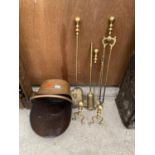 AN ASSORTMENT OF FIRESIDE ITEMS TO INCLUDE A COPPER LOG BUCKET, BRASS FIRE DOGS AND COMPANION