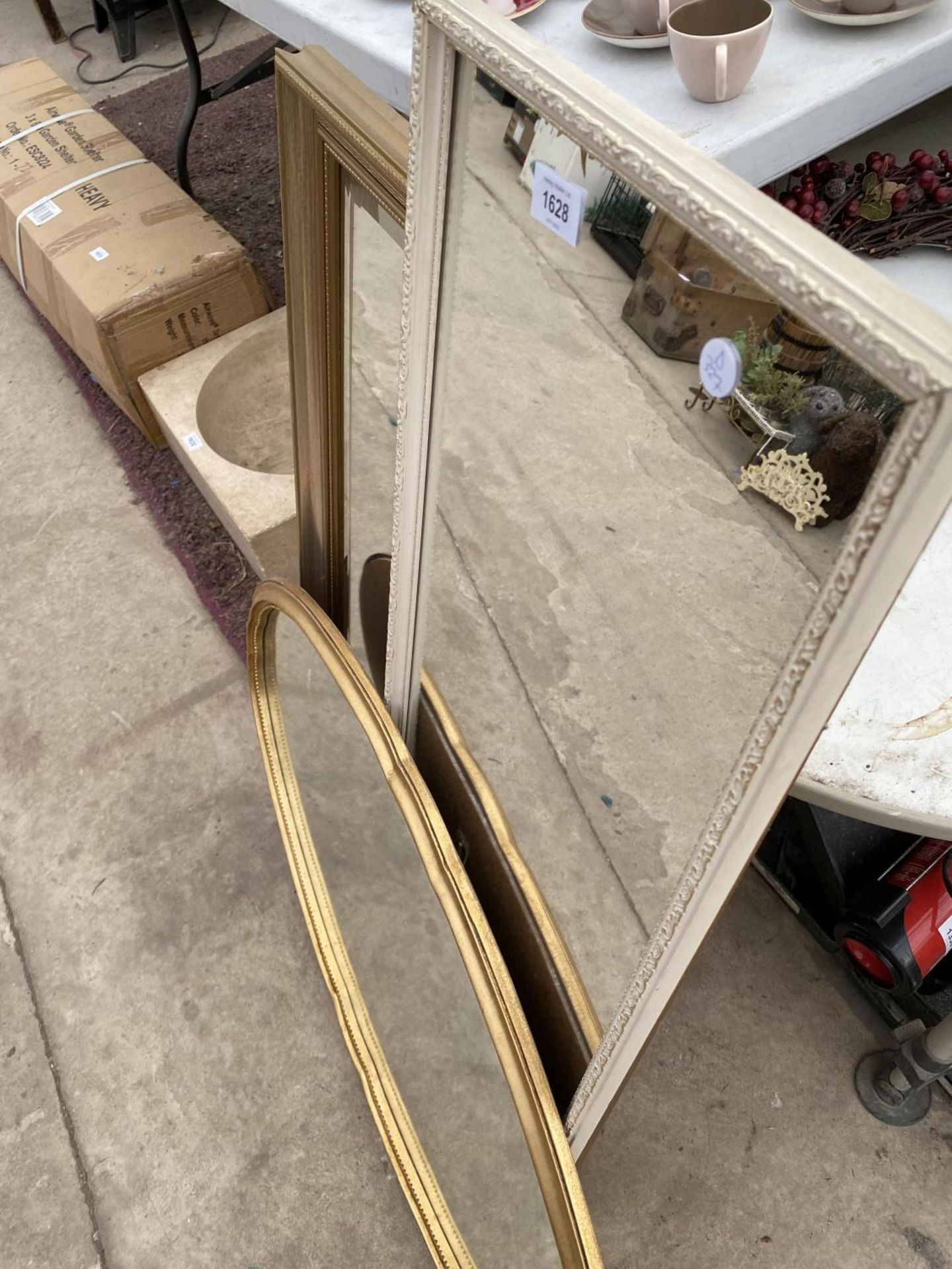 THREE VARIOUS FRAMED MIRRORS - Image 3 of 3