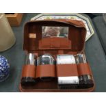 A CASED VINTAGE GENTLEMAN'S GROOMING KIT