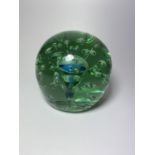 A VINTAGE HEAVY GLASS DUMP PAPERWEIGHT