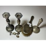 A MIXED LOT OF SCRAP SILVER ITEMS TO INCLUDE PAIR OF WEIGHTED CANDLESTICKS, COFFEE SPOONS, SILVER