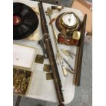 A MIXED LOT TO INCLUDE A BAROMETER, PENKNIFES, POSTAL SCALES, VINTAGE BOTTLE OPENER ETC