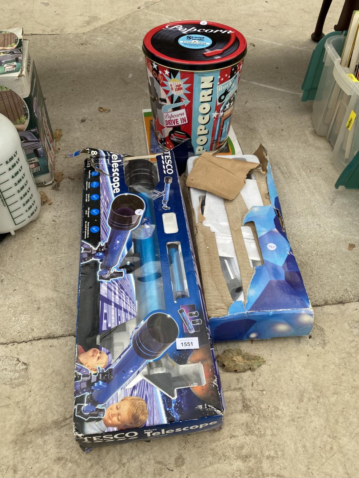 AN ASSORTMENT OF ITEMS TO INCLUDE TELESCOPES AND A POPCORN TIN BUCKET ETC