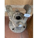 A VINTAGE HEAVY CAST IRON FIRE HYRDRANT COUPLING