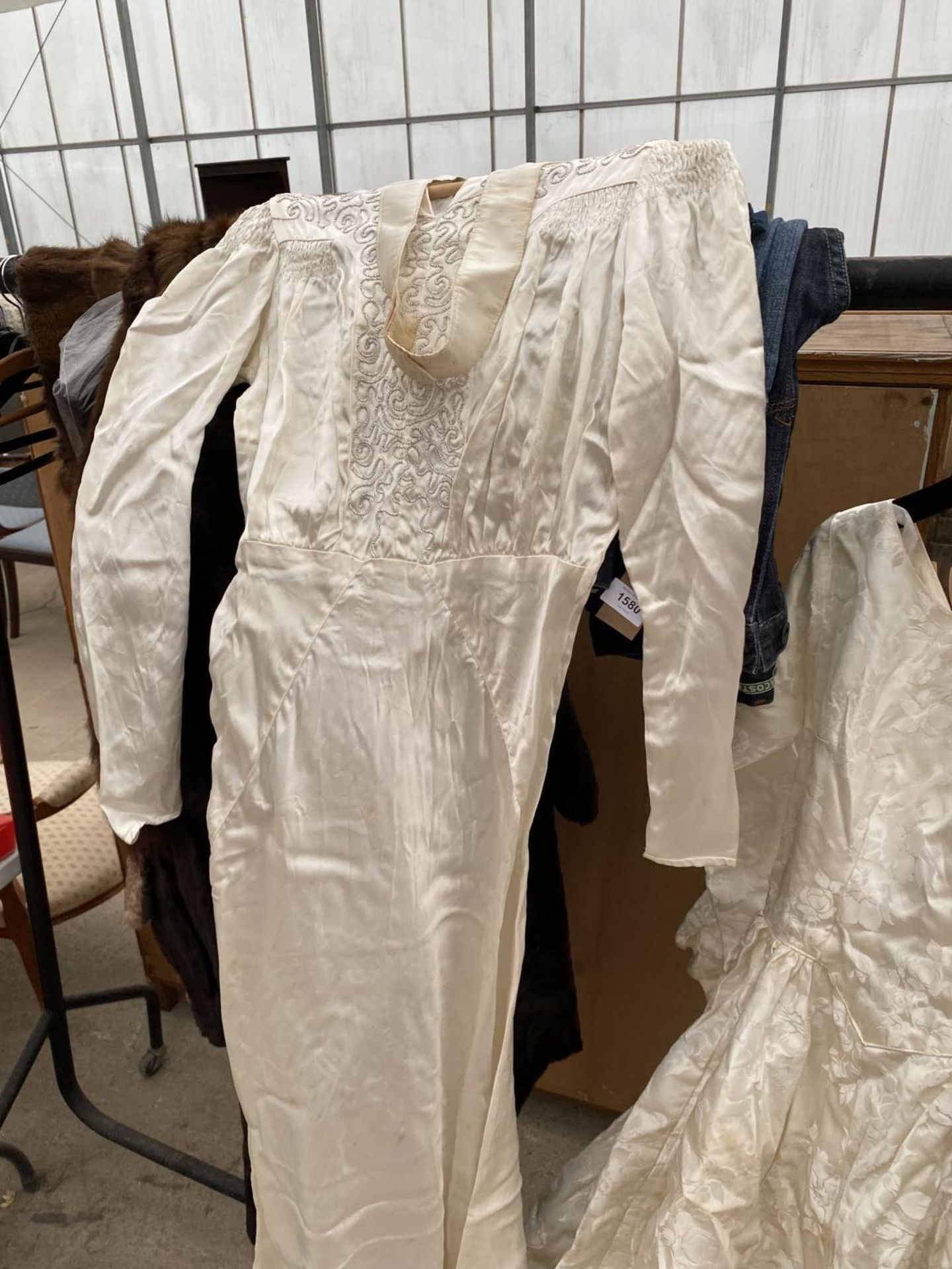 TWO VINTAGE 1940'S WEDDING DRESSES - Image 3 of 5