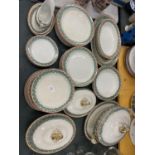 A LARGE QUANTITY OF VINTAGE DINNERWARE TO INCLUDE LIDDED TERRINES, PLATES ETC