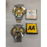 FOUR VINTAGE CAR BADGES TO INCLUDE THREE AA AND AN RAC