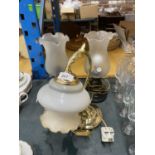A PAIR OF VINTAGE STYLE LAMPS WITH ETCHED GLASS SHADES PLUS A VINTAGE STYLE SWAN NECK LAMP WITH