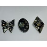 THREE BROOCHES BLACK WITH PEARLISED DECORATION
