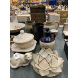 A QUANTITY OF CERAMICS TO INCLUDE A RECTANGULAR STONEWARE VASE, JUGS, CATS, TANKARD, ETC