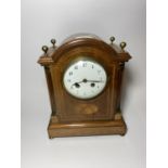 A 19TH CENTURY FRENCH INLAID MAHOGANY BRACKET / MANTLE CLOCK WITH COLUMN SUPPORTS AND BRASS FINIALS,