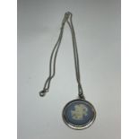 A WEDGEWOOD PENDANT ON A CHAIN IN A PRESENTATION BOX